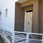 Ions Seaview Apartamento