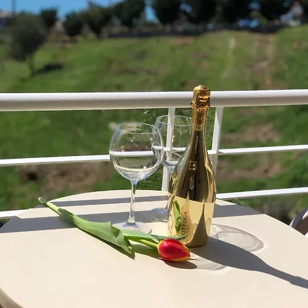 Apartament Ions Seaview Wlora