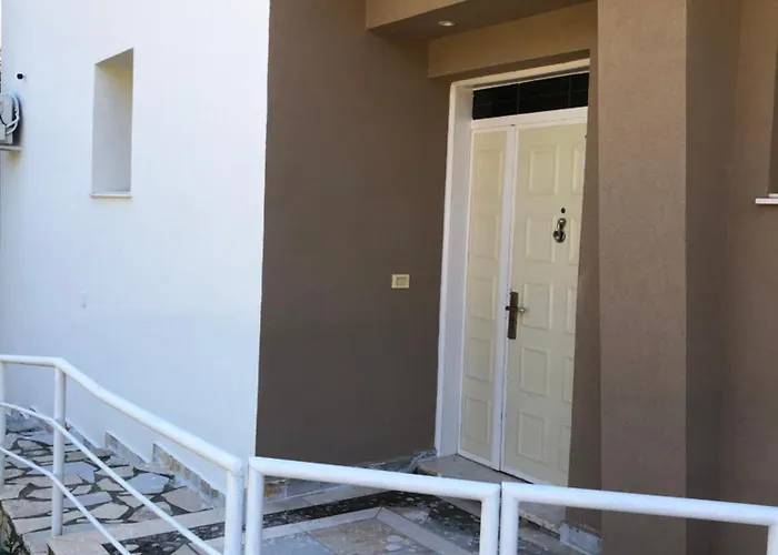 Ions Seaview Apartamento